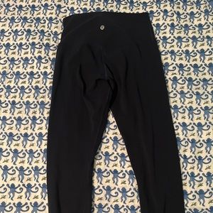 lululemon true navy align leggings 23” size 4 can fit  6